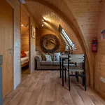 Borrett Escapes - Luxury Pods Chata