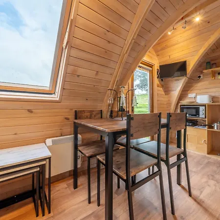 Lodge Borrett Escapes - Luxury Pods *