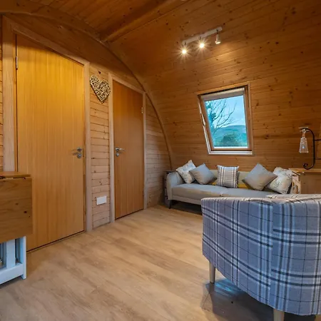 Borrett Escapes - Luxury Pods *