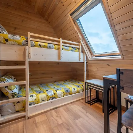 Borrett Escapes - Luxury Pods