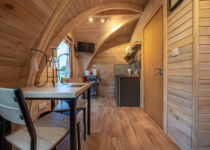 Borrett Escapes - Luxury Pods Lodge