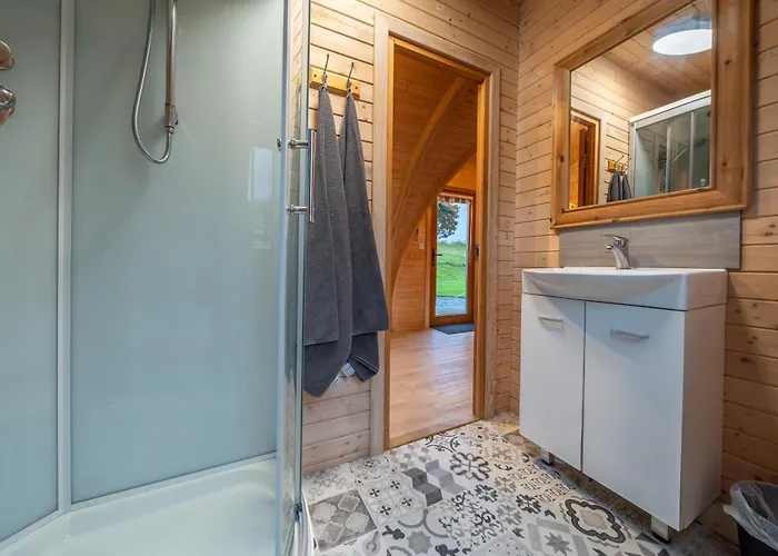 Borrett Escapes - Luxury Pods Lodge *